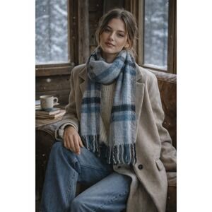 Steve Madden Plaid Scarf Chunky Fuzzy Cabincore Preppy Academia Outdoors